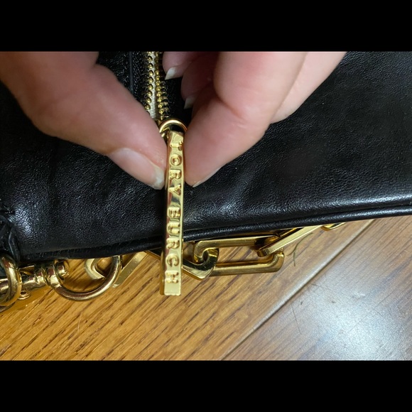 Tory Burch Reva Clutch Shoulder Bag - Picture 5 of 6